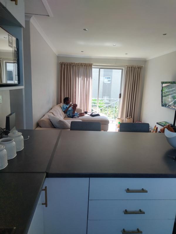 2 Bedroom Property for Sale in Vredekloof East Western Cape
